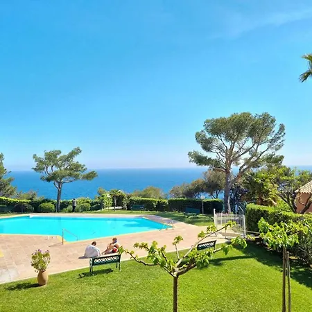 Apartment Duplex, 6 Couchages, Parking, Piscine, Tennis *